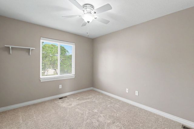 405 S Fawnwood St, Wichita, KS 67235