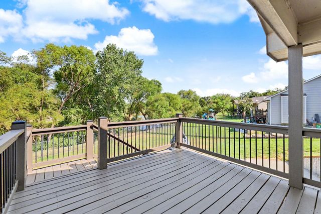 405 S Fawnwood St, Wichita, KS 67235