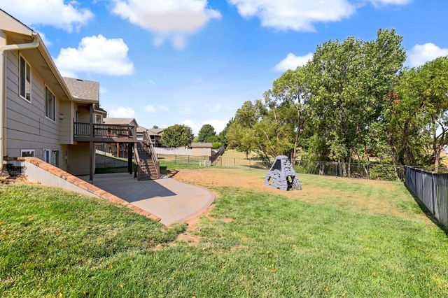405 S Fawnwood St, Wichita, KS 67235