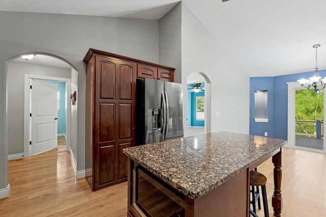 405 S Fawnwood St, Wichita, KS 67235