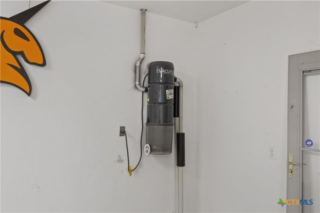 1005 Fort Davis Street, Georgetown, TX 78633