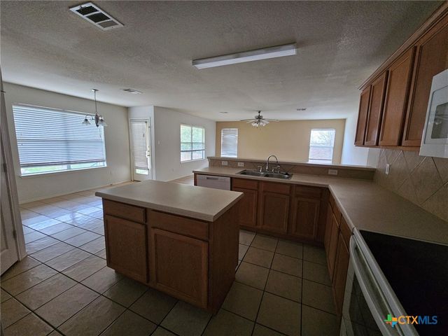 5901 Drystone Lane, Killeen, TX 76542