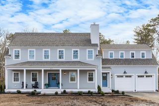 817 Race Lane, Barnstable, MA 02648