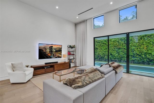 104 NW 47th Terrace 104, Miami, FL 33127