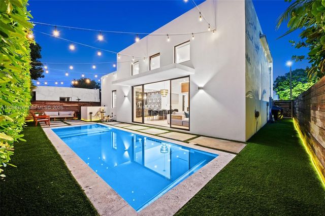 104 NW 47th Terrace 104, Miami, FL 33127