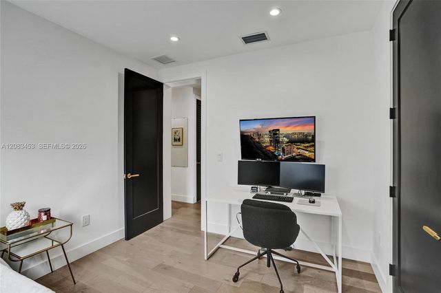 104 NW 47th Terrace 104, Miami, FL 33127