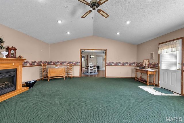 215 Missouri Avenue, Sikeston, MO 63801