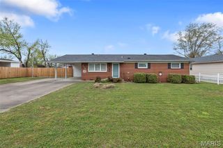 215 Missouri Avenue, Sikeston, MO 63801