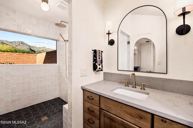 7315 E Wikieup Ci Circle E, Tucson, AZ 85750