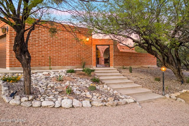 7315 E Wikieup Ci Circle E, Tucson, AZ 85750