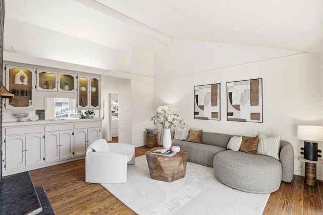 449 Santa Clara Avenue, Redwood City, CA 94061