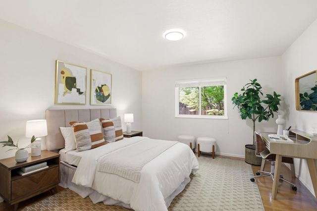 449 Santa Clara Avenue, Redwood City, CA 94061