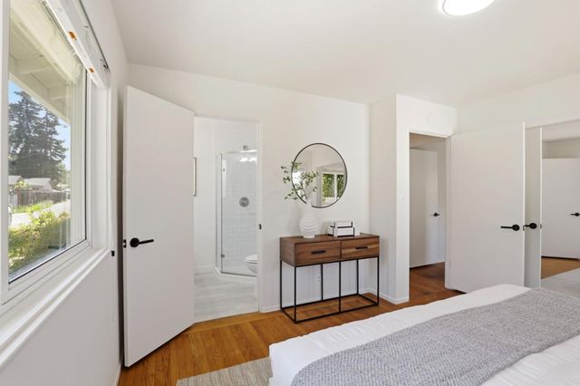 449 Santa Clara Avenue, Redwood City, CA 94061