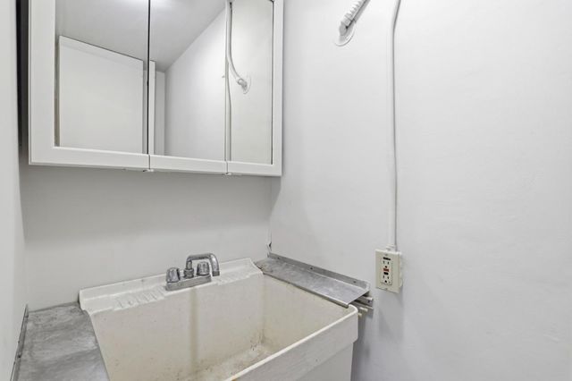 449 Santa Clara Avenue, Redwood City, CA 94061