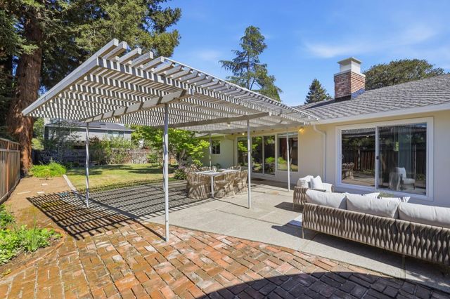 449 Santa Clara Avenue, Redwood City, CA 94061