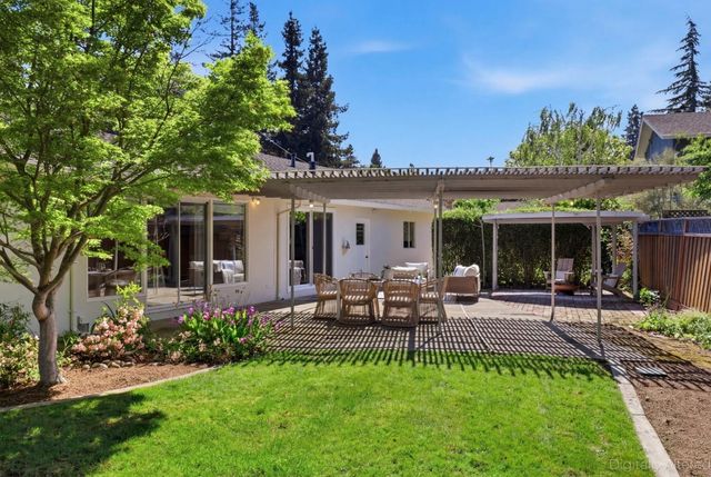 449 Santa Clara Avenue, Redwood City, CA 94061