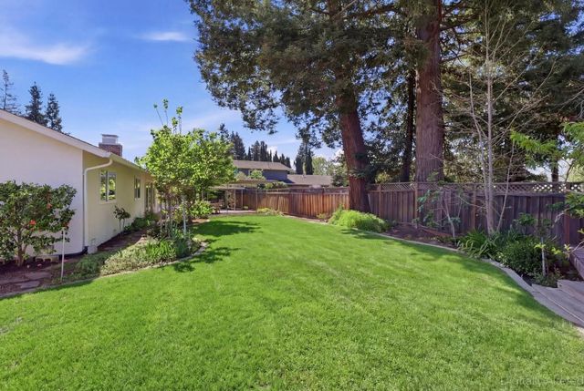 449 Santa Clara Avenue, Redwood City, CA 94061