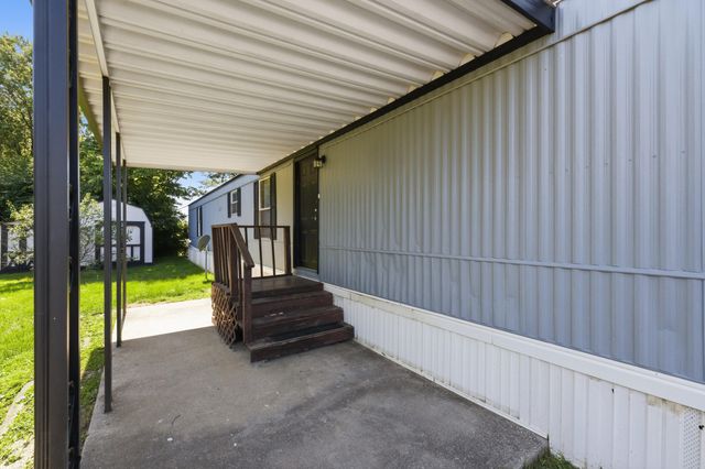 563 Constitution Drive, Winchester, KY 40391