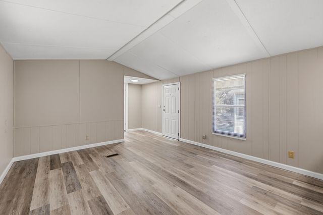 563 Constitution Drive, Winchester, KY 40391
