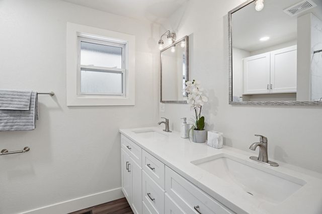 11315 N Madison St, Spokane, WA 99218