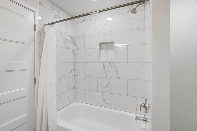 11315 N Madison St, Spokane, WA 99218