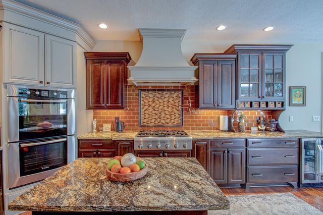 9428 Old Bridge Drive, Washington Twp, OH 45458