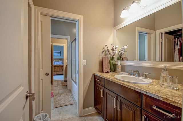 9428 Old Bridge Drive, Washington Twp, OH 45458