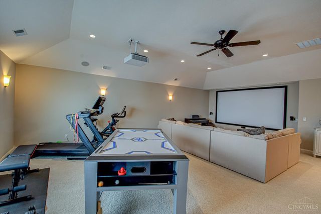 9428 Old Bridge Drive, Washington Twp, OH 45458