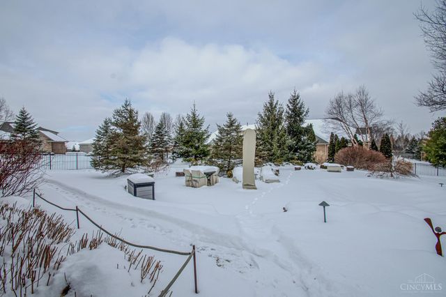 9428 Old Bridge Drive, Washington Twp, OH 45458