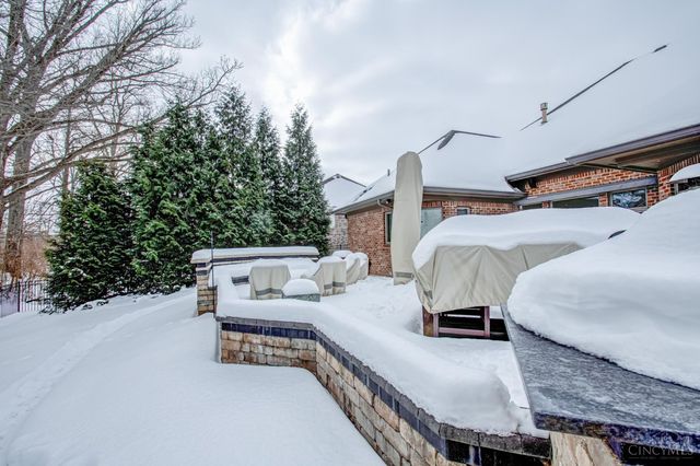 9428 Old Bridge Drive, Washington Twp, OH 45458