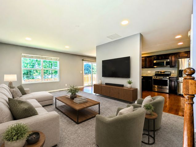 2540 Carlisle Lane, Hampshire, IL 60140