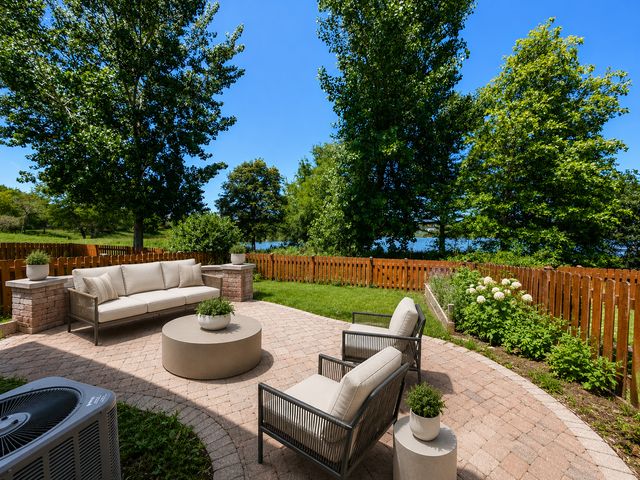 2540 Carlisle Lane, Hampshire, IL 60140