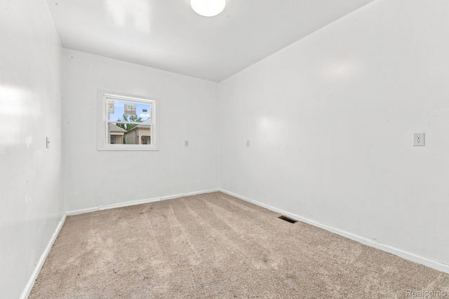 2438 Burnside Street, Detroit, MI 48212