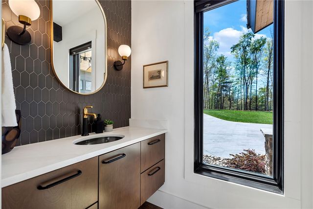 231 Keowee Turtlehead Road, Salem, SC 29676