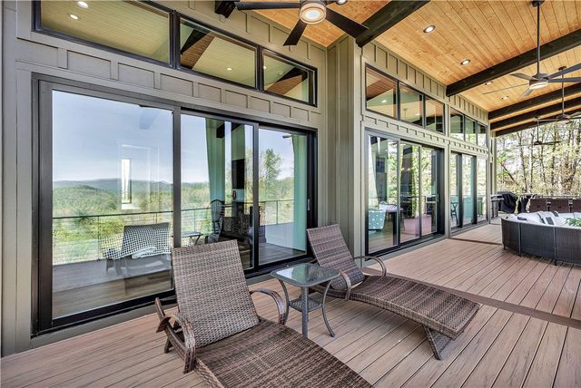 231 Keowee Turtlehead Road, Salem, SC 29676