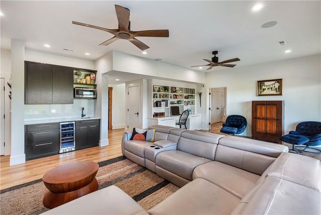 231 Keowee Turtlehead Road, Salem, SC 29676