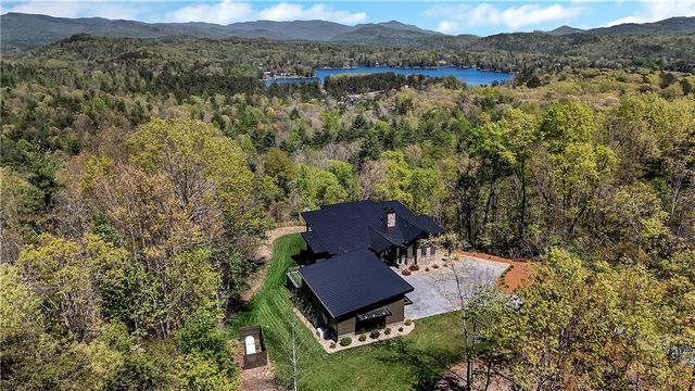231 Keowee Turtlehead Road, Salem, SC 29676