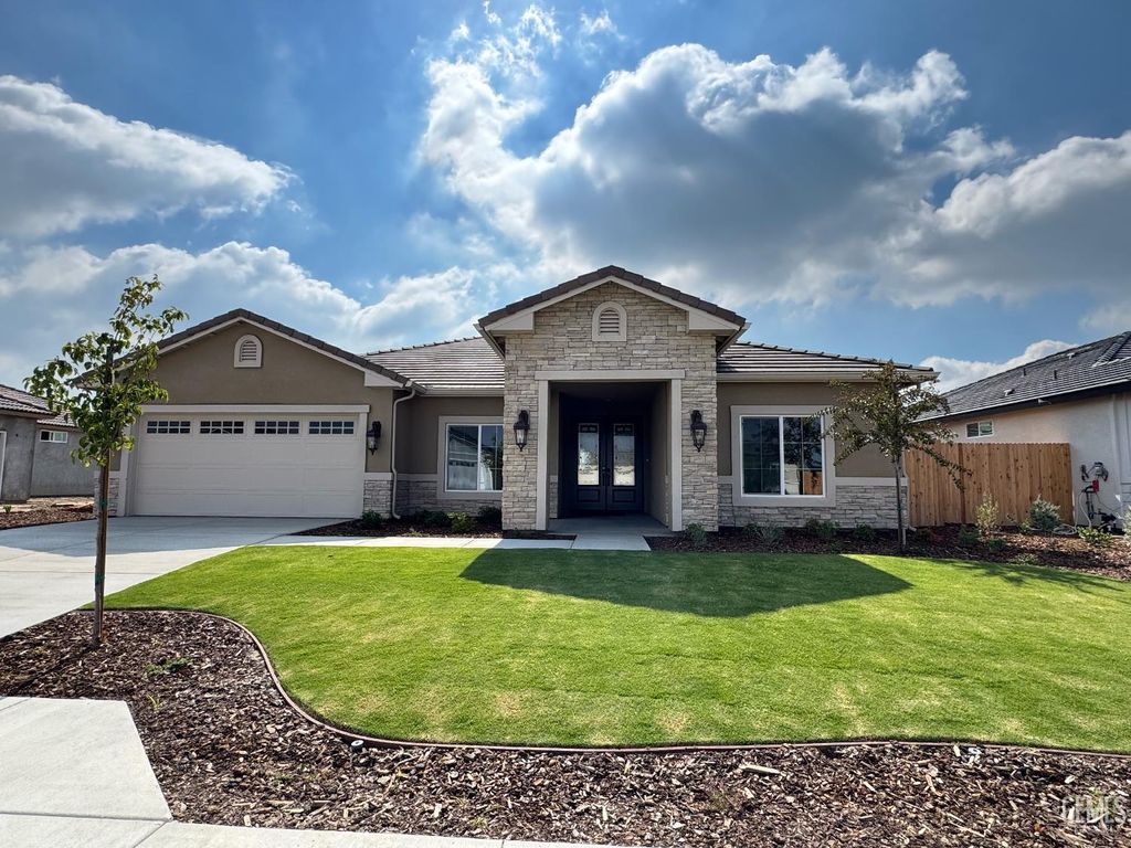 11113 Alcazar, Bakersfield, CA 93311