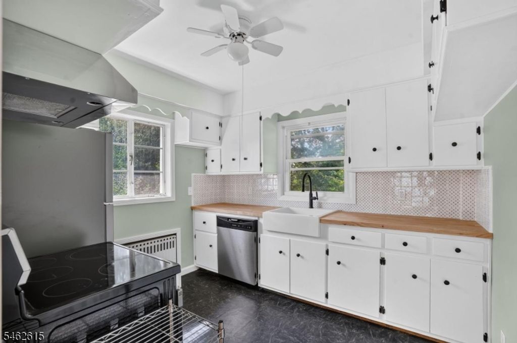 321 Jefferson Ave, North Plainfield Boro, NJ 07060 — photo 2