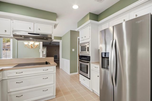 3519 Oak Lake Drive, Kingwood, TX 77339