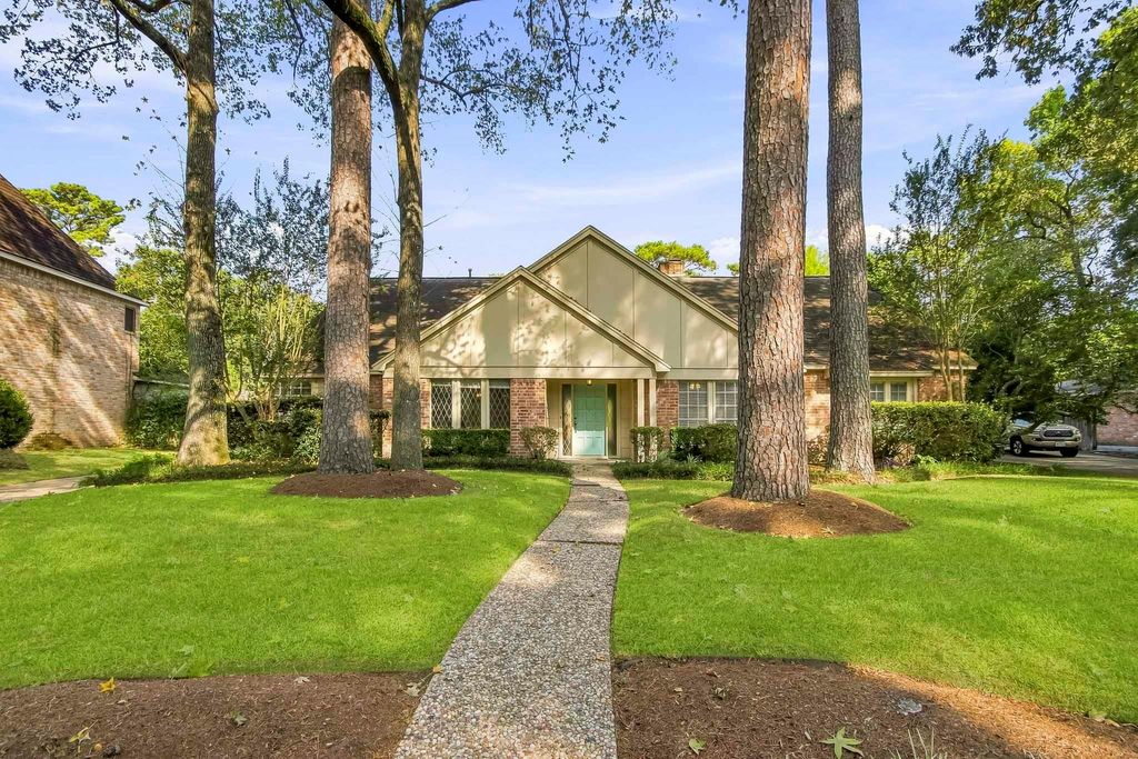 3519 Oak Lake Drive, Kingwood, TX 77339