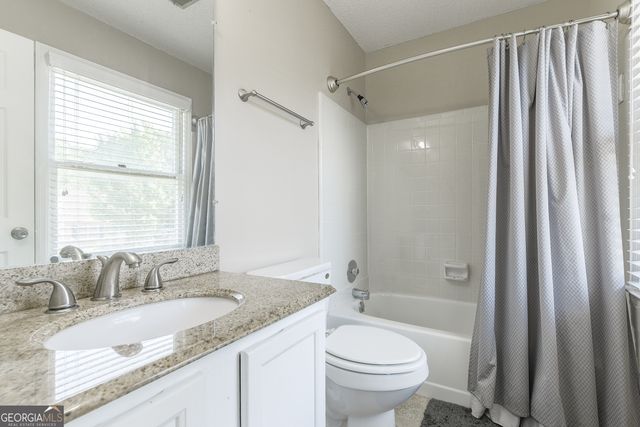 1022 Oaks Parkway SE, Smyrna, GA 30082