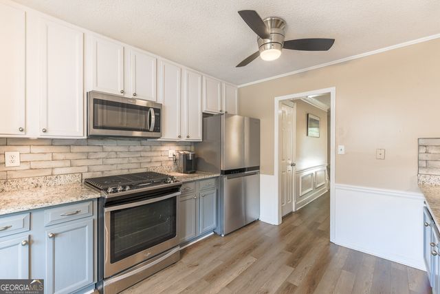 1022 Oaks Parkway SE, Smyrna, GA 30082