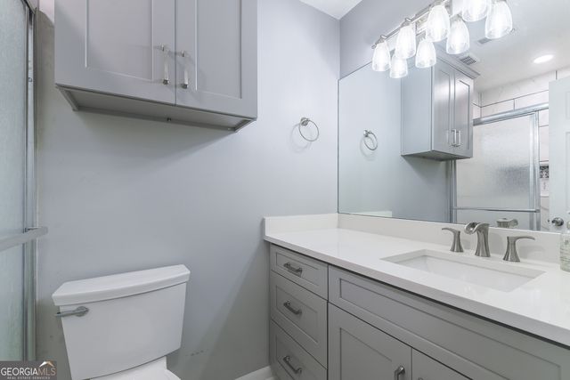 1022 Oaks Parkway SE, Smyrna, GA 30082