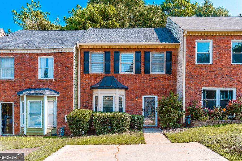 1022 Oaks Parkway SE, Smyrna, GA 30082
