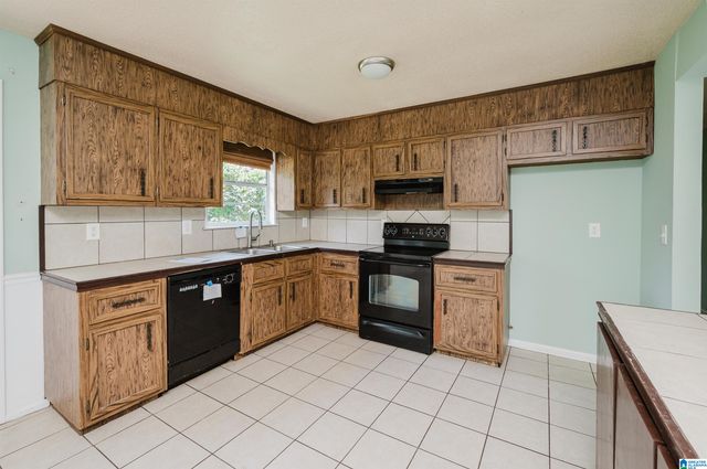 105 GREENRIDGE TERRACE, Bessemer, AL 35023