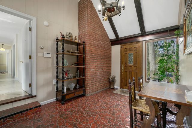 62 Sprain Valley Road, Scarsdale, NY 10583