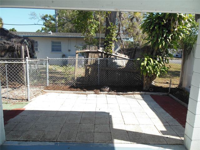 2204 20TH AVENUE W, Bradenton, FL 34205