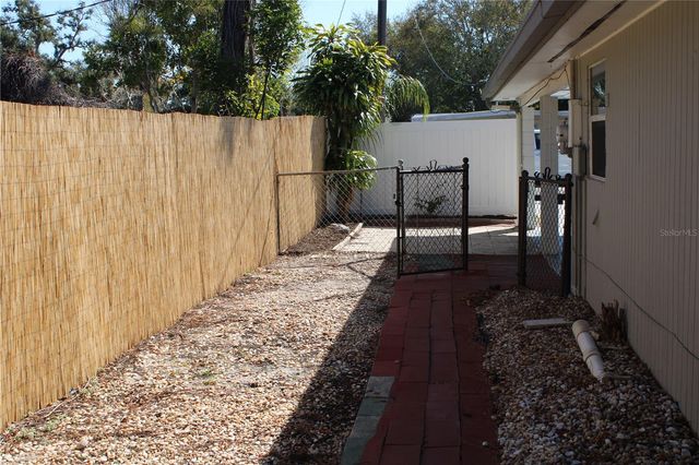 2204 20TH AVENUE W, Bradenton, FL 34205