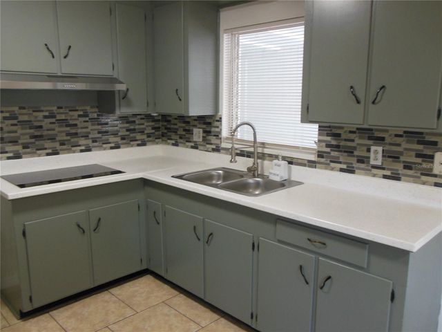 2204 20TH AVENUE W, Bradenton, FL 34205